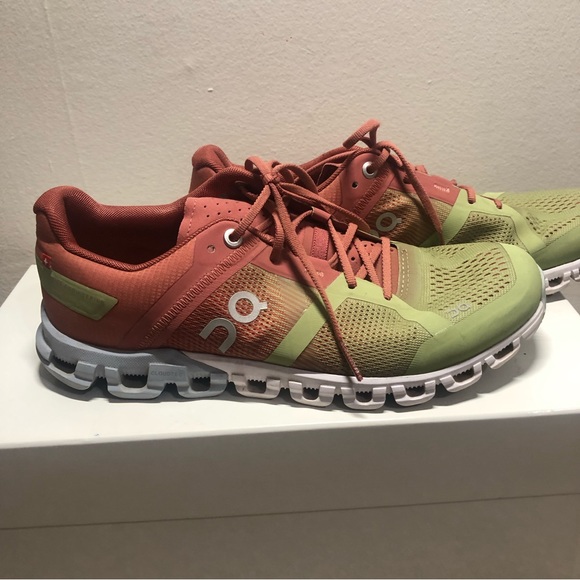 on cloud tennis shoes